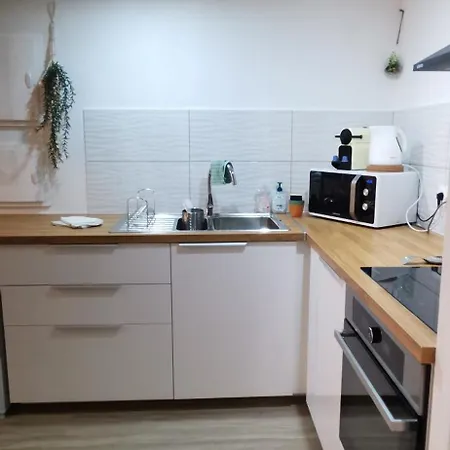 Apartment Entre Tour Luma Et Arenes Arles